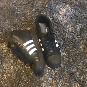 Shell Toe High Top Adidas